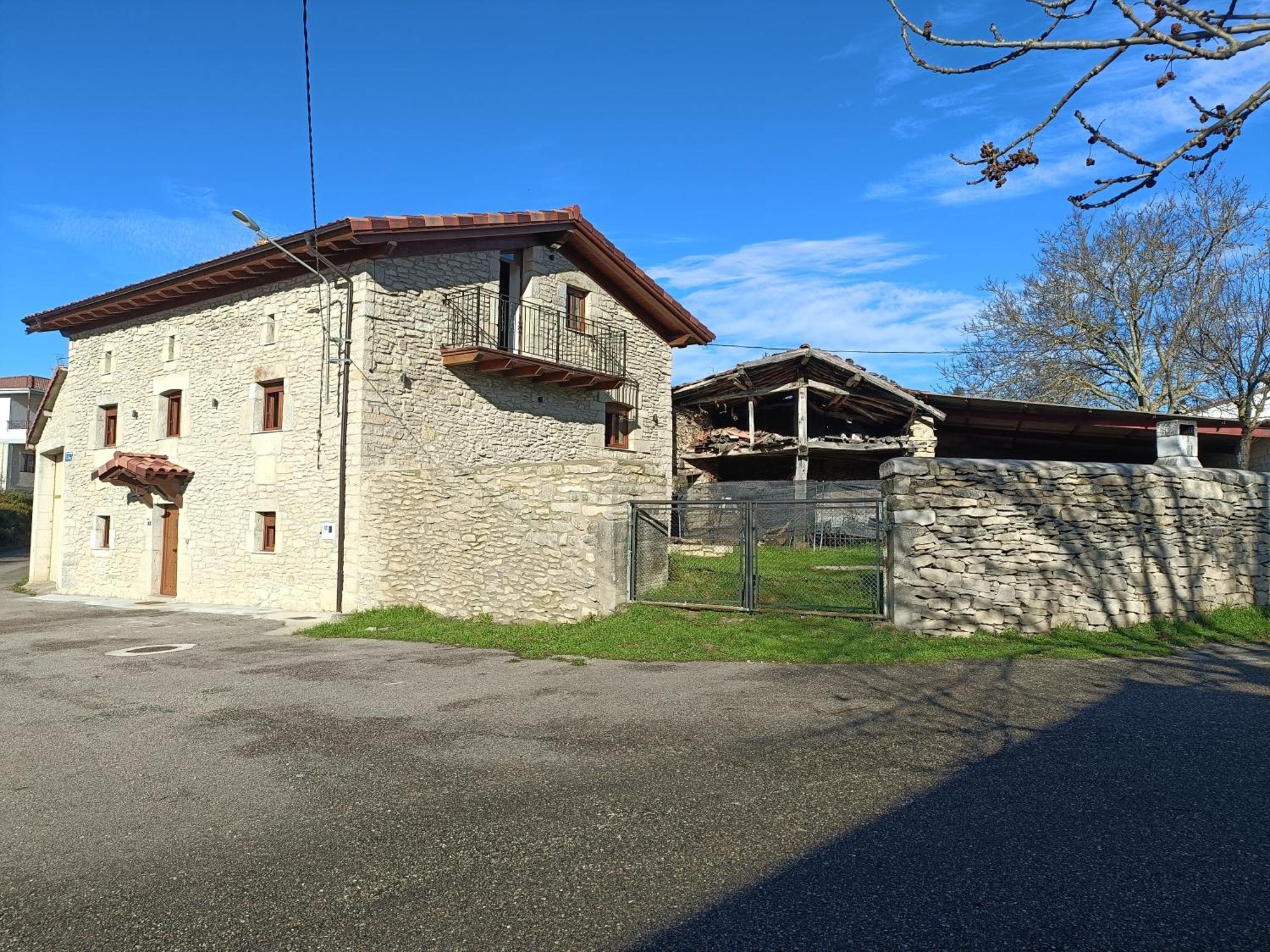 Casa Rural El Pinche Quincoces de Yuso Ngoại thất bức ảnh